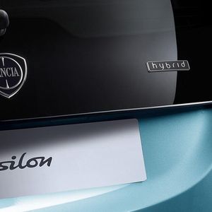 Ein Lancia ist hierzulande ja bereits eine Seltenheit, ein Lancia Hybrid erst recht.(Bild:  FCA)