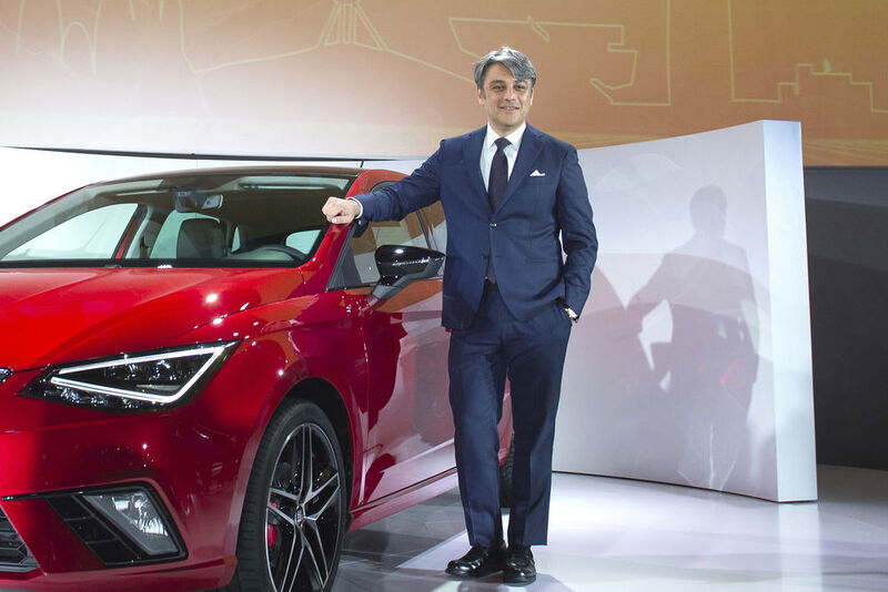 Seat-Vorstandschef Luca de Meo ist der CNG-Antrieb „eine nachhaltige und rentable Alternative zu herkömmlichen Treibstoffen und Elektrofahrzeugen“.  (Seat)