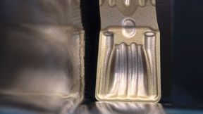 Das neue Groov·tec System im Stechdrehprozess steigert nicht nur die Standzeit der Wendeplatten, auch die Lebensdauer der Trägerwerkzeuge wird erhöht. (Bild: Walter AG)