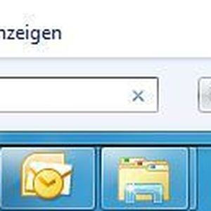 Um eine Regel für die Ausführung von Anwendungen zu definieren benötigen Sie den Gruppenrichtlinieneditor (Group Policy Editor). Aktivieren Sie dazu den Windows-Startknopf und geben in das Suchfeld „GPEDIT.MSC“ ein. Daraufhin öffnet sich der Gruppenrichtlinieneditor.  Sie können die Gruppenrichtlinien sowohl für den lokalen Rechner oder aber für die Rechner einer Domäne erstellen. In größeren Szenarien wird sich wohl der Ansatz über die Domäne anbieten. Für Testszenarien aber reicht auch der lokale Computer aus.