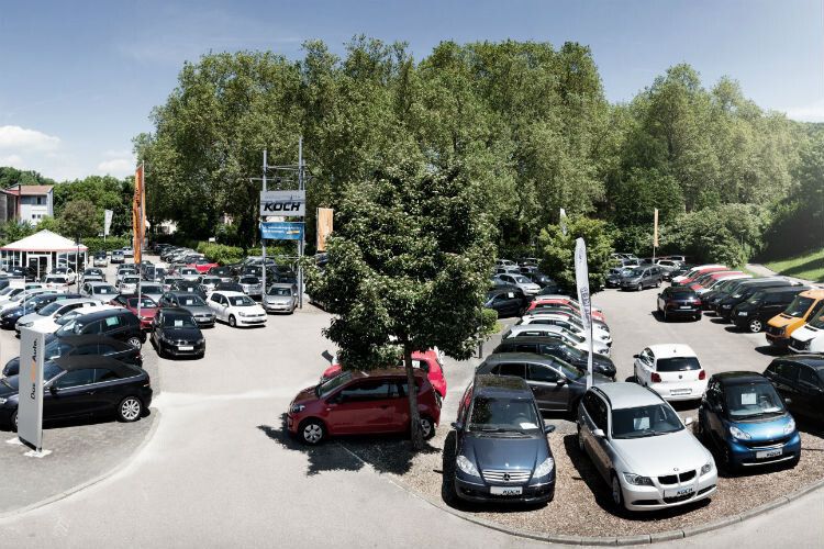 Das Autohaus präsentiert sein Gebrauchtwagenangebot einladend. (Foto: Koch)
