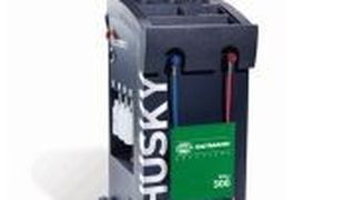 Gut gerüstet für R134a: das neue „Husky 300“ von Hella Gutmann. (Foto: HGS)