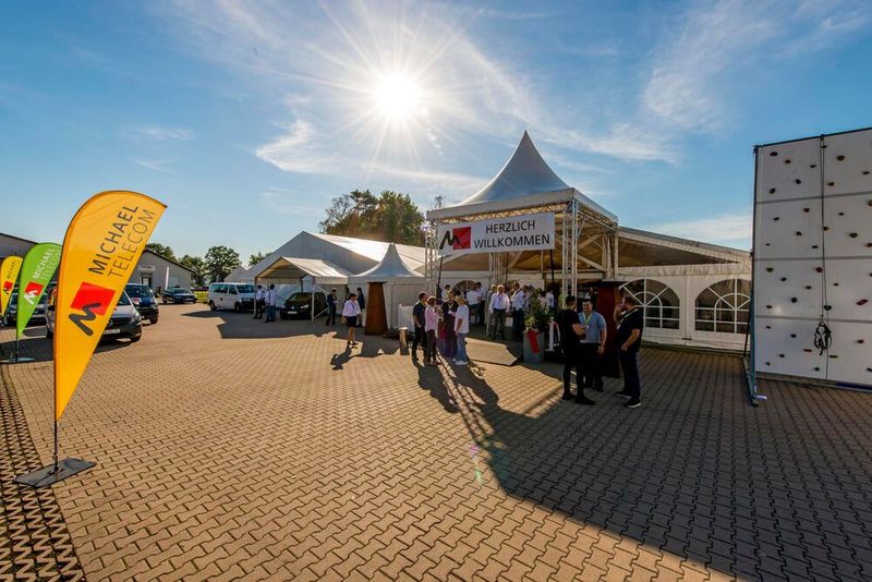 Die Messe fand auf dem firmeneingenen Gelände in Bohmte statt.  (Seidenglanz Images / MichaelTelecom)