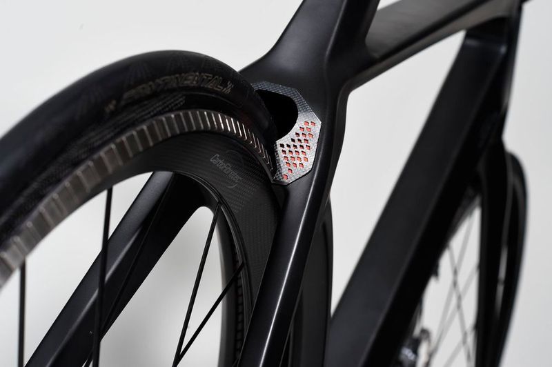 Das E-Bike besteht ausschliesslich aus Kohlefasern. (Bild: Carbofibretec)