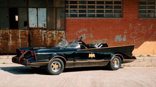 Auf Catawiki wird noch bis zum 24. August ein Sammlerobjekt versteigert, das vor allem Fans der Kultserie Batman aus den 60er-Jahren begeistern wird: eine Batmobil-Replika. (Bild: Fabio Gentili Innocenti)