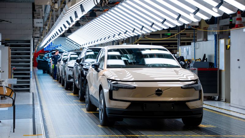 Der Volvo EX30 läuft ab sofort im belgischen Gent vom Band.(Bild:  Volvo Cars)