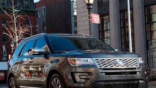 Der Ford Explorer hat ein Problem mit den Hinterrädern. (Ford)