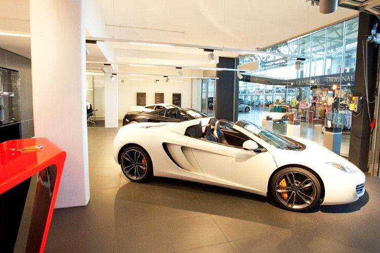 Die McLaren-Modellpalette wird in Stuttgart auf 240 Quadratmetern präsentiert. (Foto: McLaren)