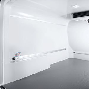 Bei den neuen Branchenmodellen auf Basis des Fiat Talento und des Doblò Cargo kommen integrierte Kühl-/Heizaggregate von Webasto-Diavia zum Einsatz.(Bild:  FCA)