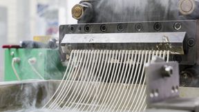 Produktion von Biokunststoffen bei Nature Compounds: Im Technikum prüft das Unternehmen die Compounds, um das Skalieren in die Serie zu ermöglichen. (Bild: Engel)