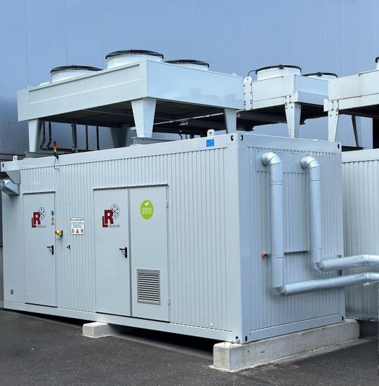 Bild 1. Ein Freikühler nutzt die natürliche Kälte der Umgebungsluft oder kühles Wasser, um Prozesse oder Räume zu kühlen.(Bild:  L&R)