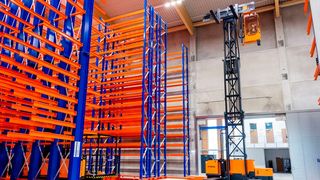 Auf der Suche nach der passenden Kommissionierlösung müssen sowohl die Umschlagfrequenz als auch das Gewicht und die Dimensionen der Waren beachtet werden, wie Dimos informiert. (Bild: Dimos Maschinenbau)