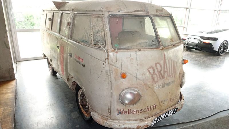 Sämtliche Beschriftungen sind original 1950 beziehungsweise entstanden kurz danach. Die Firma Braun handelte unsprünglich mit Gebrauchsgegenständen und Metallwaren.  (Bild: Dominsky – VCG)