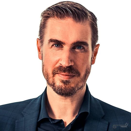 Veränderung. Einfach. Machen! Erleben Sie die positive Kraft der Veränderung und lassen Sie sich vom Change-Experten Ilja Grzeskowitz inspirieren, bewegen und begeistern.(Bild:  Ilja Grzeskowitz)