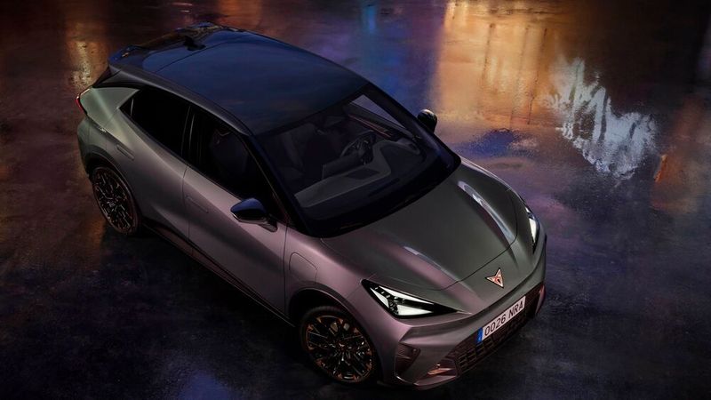 Im Vergleich zu VW ID.Polo und Skoda Epiq setzt der Raval stärker auf ein emotionales Design. (Bild: Cupra)