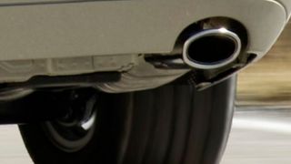 Konkret geht es bei den US-Klagen um Stickoxid-Emissionen von Fahrzeugen mit Bluetec-Dieselmotoren. (Daimler)