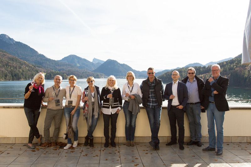 Die Jabra DACH Partnerkonferenz fand dieses Jahr am Fuschlsee bei Salzburg statt. (Jabra / susi@fotostudio-graf.com)