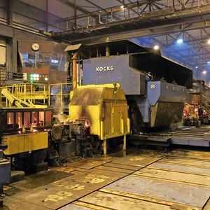 Swiss Steel modernisierte den fünf-gerüstigen Kocks-Block in der Stabstahl- und Drahtfertigung und sichert damit die Lieferzuverlässigkeit.