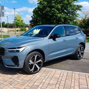 Mal abgesehen von den behutsamen Änderungen am Kühlergrill und am Heck ist das Design unverändert geblieben.(Bild:  Mauritz/»kfz-betrieb«)