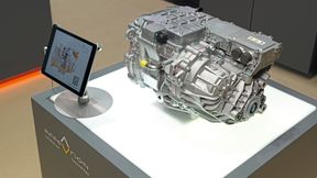 Die Antriebseinheit L300 zeigte Infimotion auf der IAA 2025. Es ist ein 3-in-1-System mit Ausrückmechanismus. Mittlerweile bietet der Zulieferer in China XX-in-1-Systeme an. (Bild: Vogel Communications Group/Stefan Hafen)
