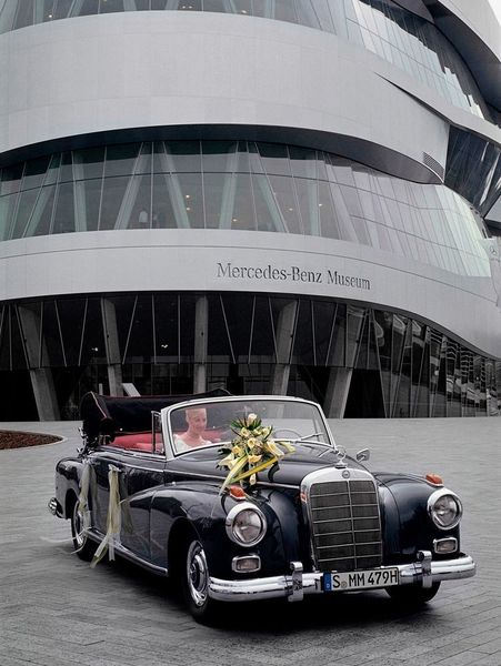 Das Mercedes-Benz-Museum bietet einen Überblick über die Automobilgeschichte von den Anfängen bis heute. (Daimler)
