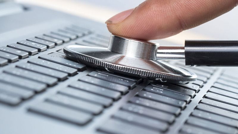 Administratoren können mit dem Open-Source-Tool OpenVAS im Netzwerk nach Sicherheitslücken suchen.(© Witthaya - Fotolia)