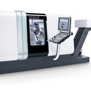 Als reine Drehmaschine für kleine Werkstücke bis 200 mm Durchmesser ist die CTX Alpha 500 mit digitalen Antrieben ausgestattet, um die in der Medizintechnik geforderte Präzision zu gewährleisten. 