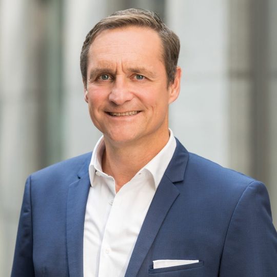 Oliver J. Süme ist Vorstandsvorsitzender des eco – Verband der Internetwirtschaft e.V.(Bild:  eco - Verband der Internetwirtschaft e.V.)