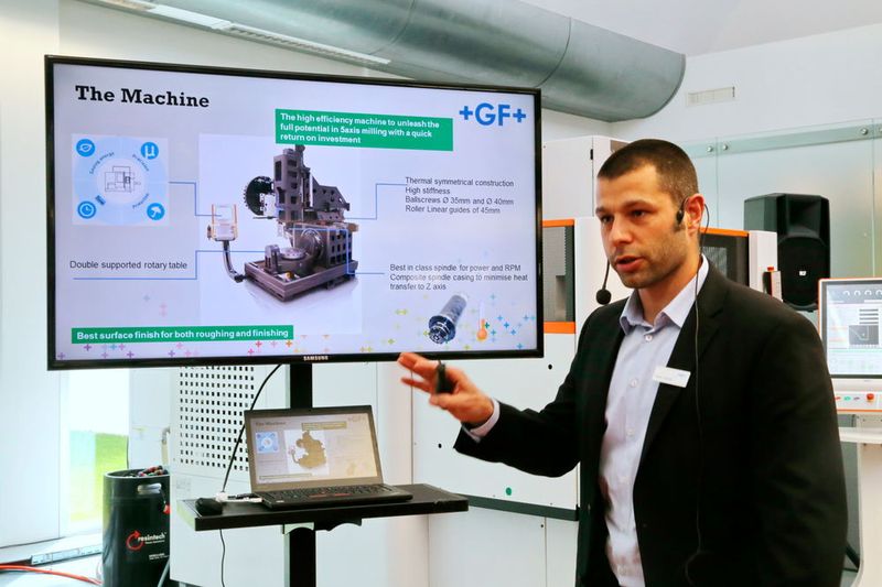 Neu auf den International Solution Days 2017: die Mikron Mill E 500 U, ein 5-Achs-Bearbeitungszentrum für die komplexe 5-Seiten-Bearbeitung. (Anne Richter, SMM)