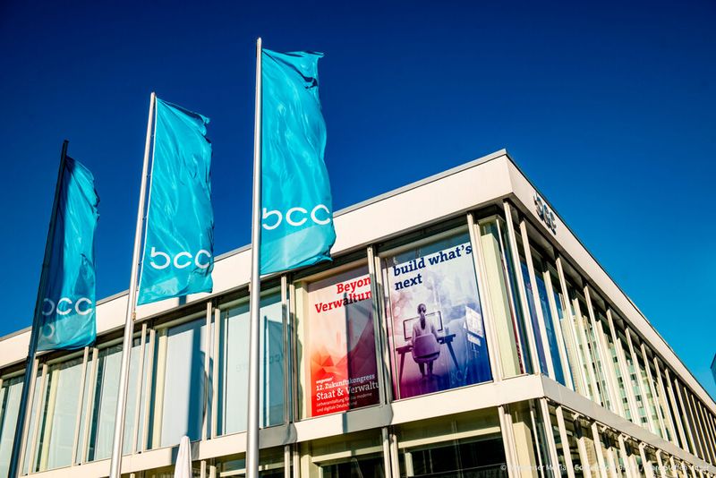Und auch der Termin für den 13. Zukunftskongress Staat & Verwaltung steht schon fest: Am 15. und 16. Juni 2027, wieder im bcc Berlin.  (Bild: © Wegweiser Media & Conferences GmbH / Marc-Steffen Unger)