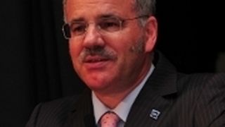 Schulleiter Roland Plattner verabschiedete die Calwer BFC-Absolventen. (Büttner)