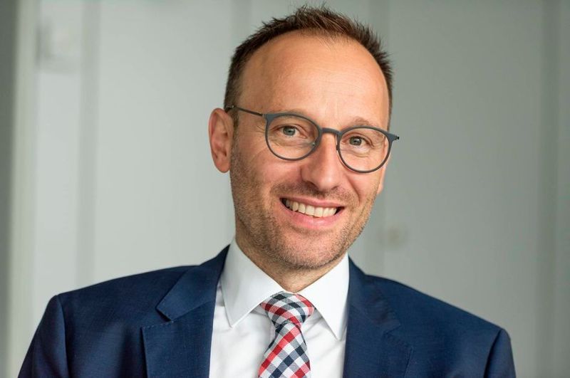 Thomas Basten leitet seit dem 1. Januar 2021 den Evonik-Standort Darmstadt mit der Betriebsstätte Weiterstadt. (Evonik)