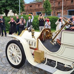 Getreu dem Motto „Gut Ding will Weile haben“ feierte das August Horch Museum jetzt die Fertigstellung des ersten Horch-Wagens. Gestartet war das Projekt eines Nachbaus bereits 2012.(Bild:  August Horch Museum)