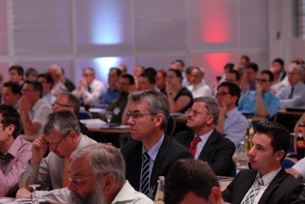  (Vogel Business Media)