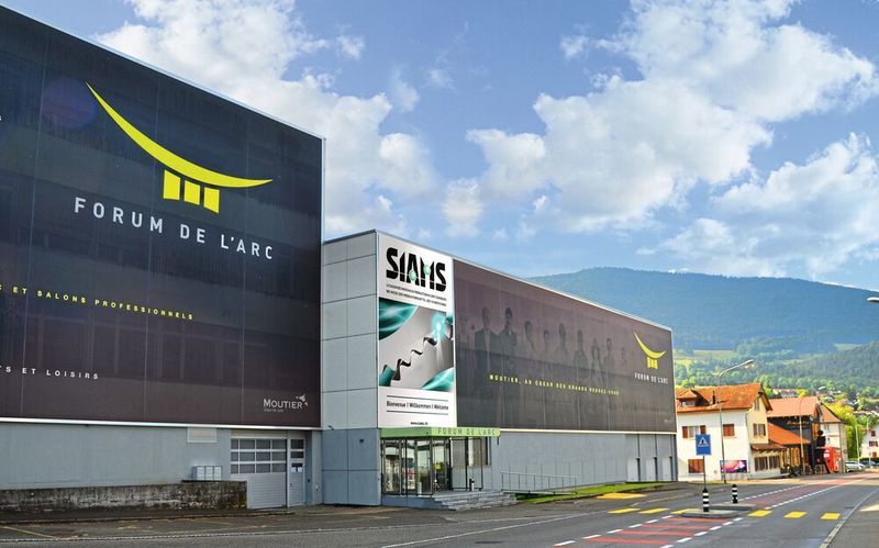 Le Forum de l'Arc à Moutier bénéficiera également d'un relooking. L'organisateur prévoit environ 450 exposants et plus de 14 000 visiteurs du 5 au 8 avril 2022. (Pierre-Yves Kohler / SIAMS Moutier)