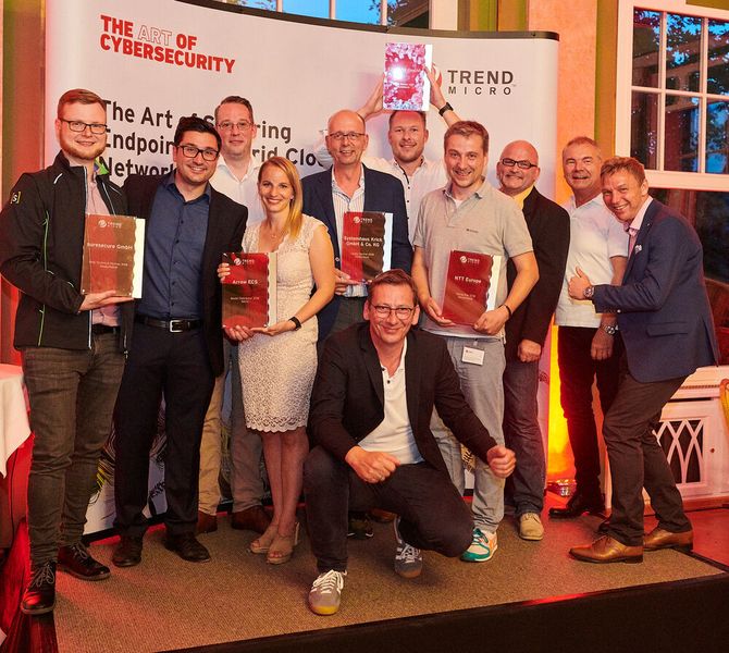 Im Rahmen der Abendveranstaltung wurden die besten deutschen Partner und Distribturon des Jahres 2018 geehrt: suresecure (Best Technical Partner 2018), Arrow ECS AG - (Bester Distributor 2018), Systemhaus Krick (Loyality Partner 2018), Cancom (Bester Partner 2018) und NTT Europe (Rising Star 2018)
 (Trend Micro)