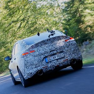 Laut Hyundai ist jeder dritte verkaufte i30 ein N-Modell. Beim i30 Fastback soll die Quote noch höher liegen.(Bild:  Uli Sonntag/Hyundai)