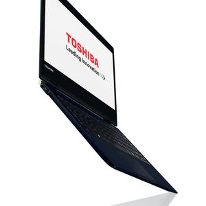 Der 12,5-Zoll-Full-HD-Display des Toshiba Portégé X20W-D ist trotz Touchscreen entspiegelt.