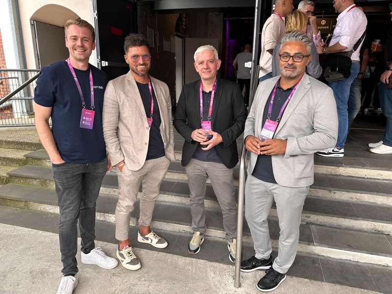 Die BAB Jungs sind schon seit heute morgen da: (v. l.) Christian Welteroth, Andreas Bajohr, Hajdar Gjokaj und Murat Arpaci. (Bild: Vogel IT-Medien GmbH)