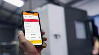 Mit der App können Maschinen und Anlagen in Echtzeit überwacht werden.  (Bild: In-Tech)