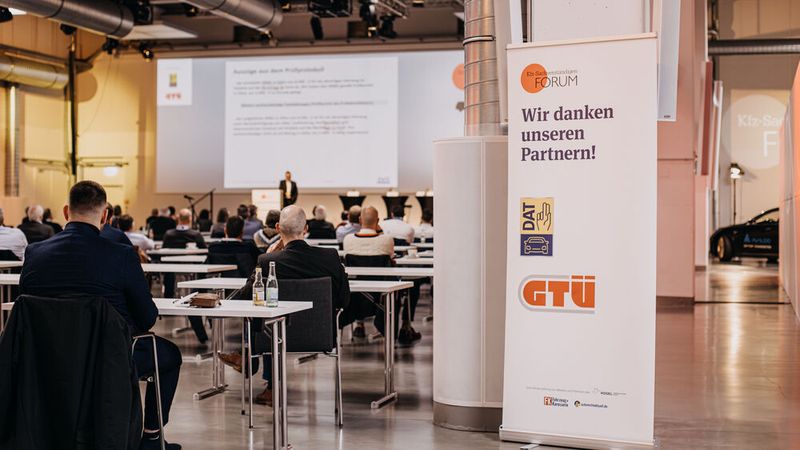 Das Kfz-Sachverständigenforum findet am 7. 2. 2023 in Würzburg statt.