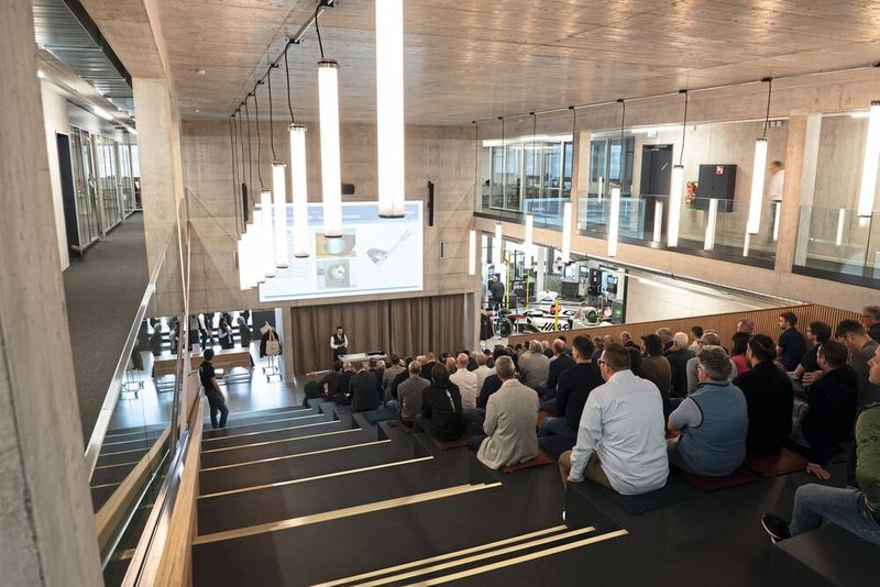 Les présentations techniques d’Urma et de ses partenaires technologiques ont offert aux invités des aperçus passionnants des développements et applications actuels de l'industrie manufacturière moderne. (Source : Urma SA)