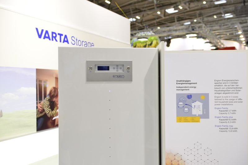 Lithium-Ionen-Akkus können überschüssigen Sonnenstrom speichern und so den Eigenverbrauch von Haushalten steigern. (Solar Promotion)