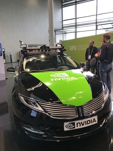 Auch dieses Lincoln-Modell war umringt.  (Ulrike Ostler/Vogel IT-Medien GmbH)