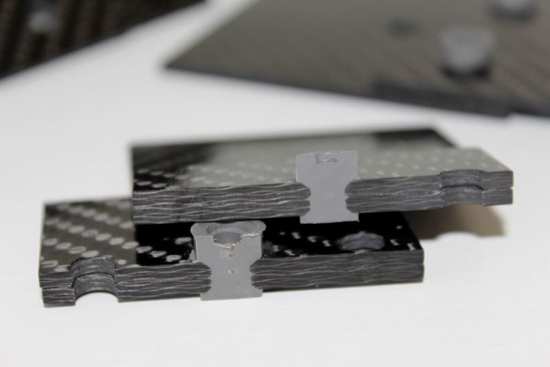 Befestigungsvariante RiWWet: „Multimaterial“-Niet für Hybridmaterialien. (KVT)
