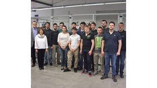 Gruppe A mit Professor Prof. Dr.-Ing. Stephan Messner und Christine Lambart Reu von der Hochschule Tuttlingen (links außen) und SHL-Schulungsleiter Bernhard Rombey (rechts). (Bild: SHL)