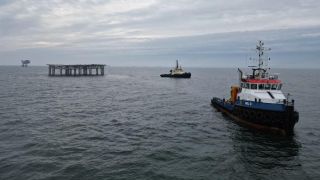 solarduck-towout-aerial-merganser-008-1280x720v1 (Bild: SolarDuck)