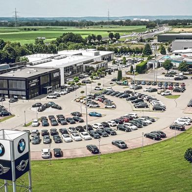 Die Reisacher-Firmenzentrale ist in Memmingen angesiedelt. (Bild: Reisacher)