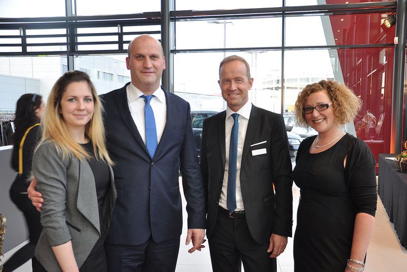 Geladen zur Eröffnung hatten die Geschäftsführer (v.li.) Anto Ljubas und André Garrels sowie Marketing-Mitarbeitern Stephanie Brenke und Marketing-Chefin Stefanie Wolff. (Foto: Grimm)