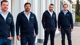 Die scoutbee-Führungscrew): Gregor Stühler, Prof. Dr. Christian Heinrich, Fabian Heinrich und Lee Galbraith. (Bild: Louisa Marie Summer)